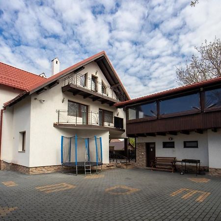 Amedeia Hotel Бран Екстериор снимка
