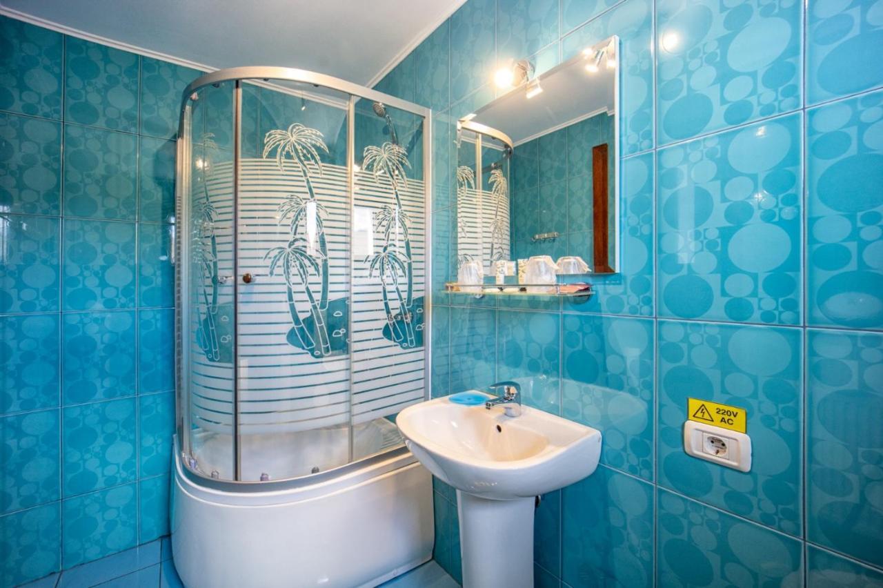 Amedeia Hotel Бран Екстериор снимка